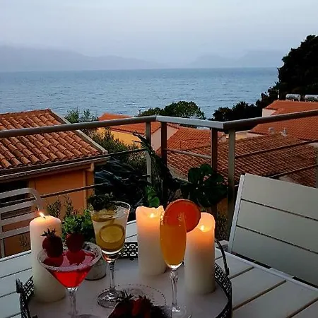 Sun & Sea Apartment *
